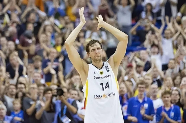 被按下加速 被按下加速